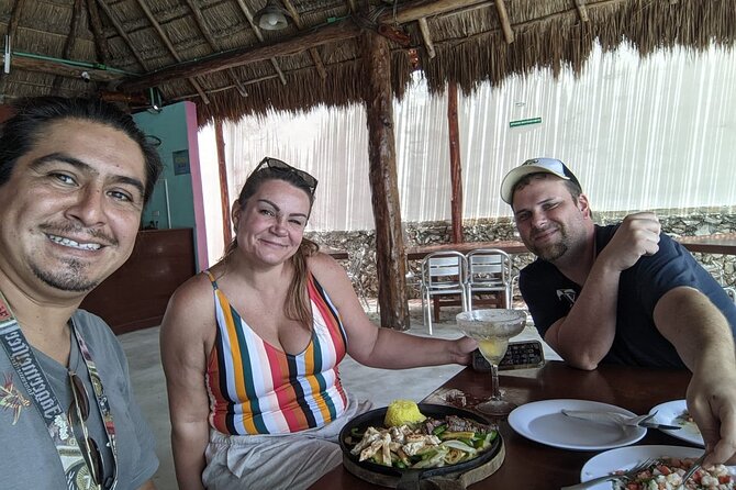 Private Tacos and Bar Hopping Tour in Cozumel - Coconuts: A Relaxed Oceanfront Drink Stop