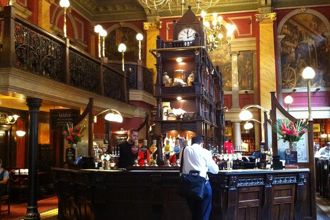 Private Tour of London's Historic Pubs - Timing, meeting point, and practical details