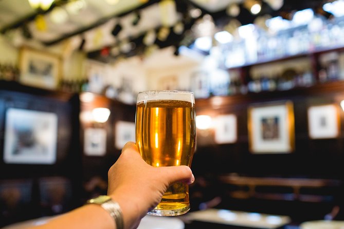 Private Tour of London's Historic Pubs - The atmosphere you can expect