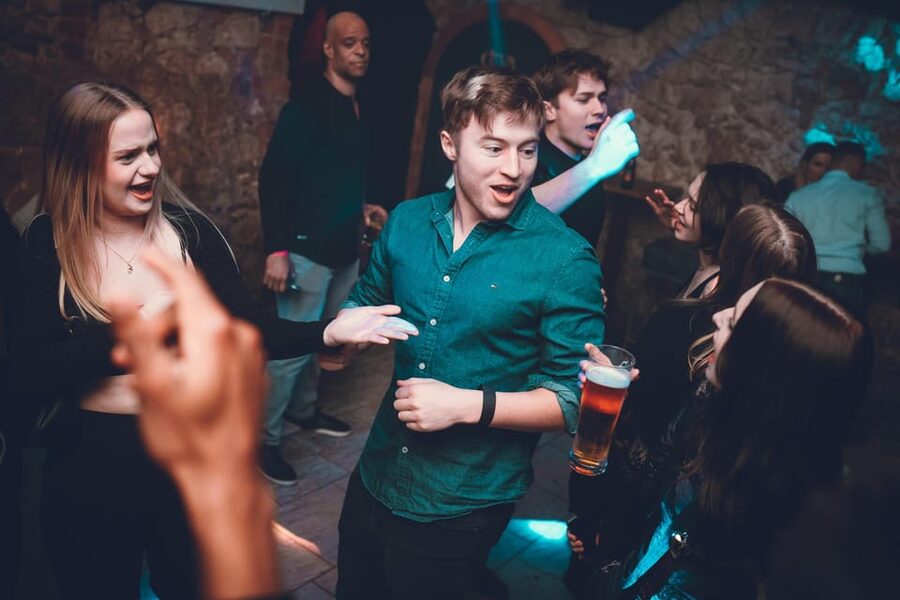 Pub Crawl - 1-hour Open Bar then Vip to 5 Clubs - Krakow - Moving through five Old Town venues