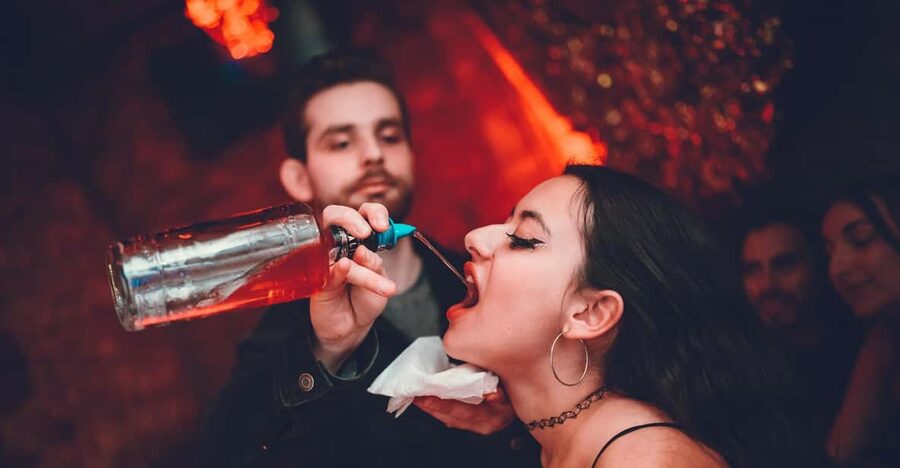 Pub Crawl - 1-hour Open Bar then Vip to 5 Clubs - Krakow - Is $34 a fair price?