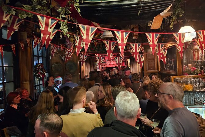 Pub Crawl and Sing along London Experience - Who should book this evening?