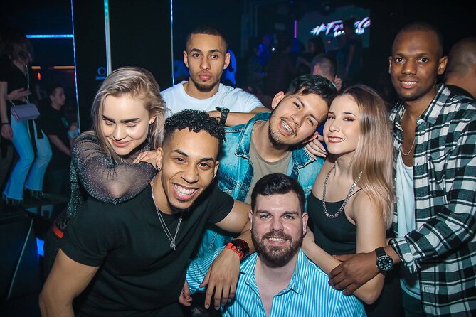 Pub Crawl Barcelona by EVOLVE The BEST night experience - Free shots, games, and drink discounts