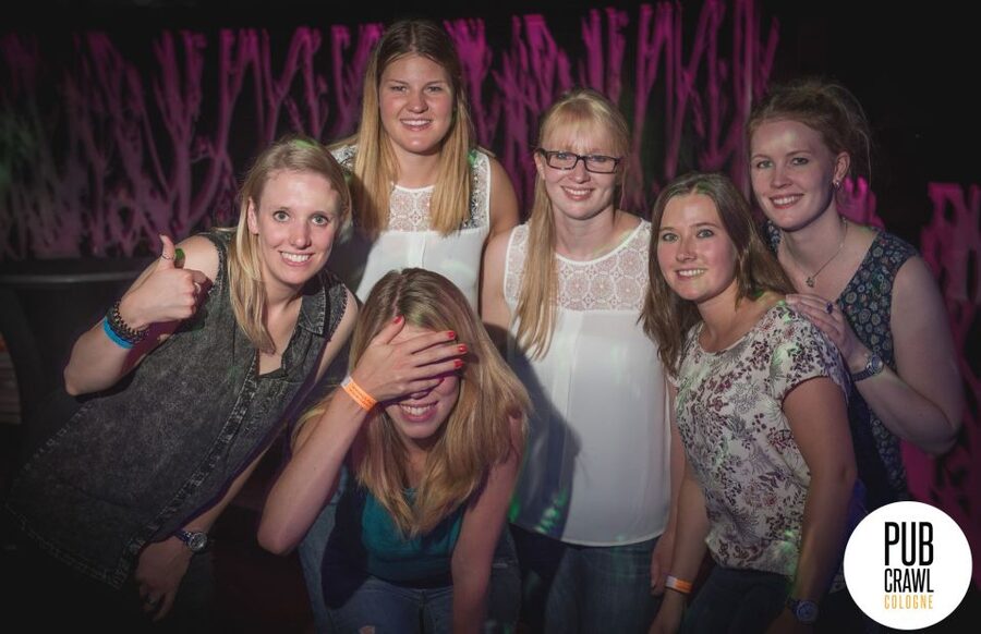 Pub Crawl Cologne Including Admission Fee for Bars and Shots - The final club can change the mood
