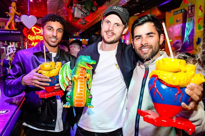 Pub Crawl Valencia by Mad Party Crew - Johnny Maracas Brings the Third Included Stop