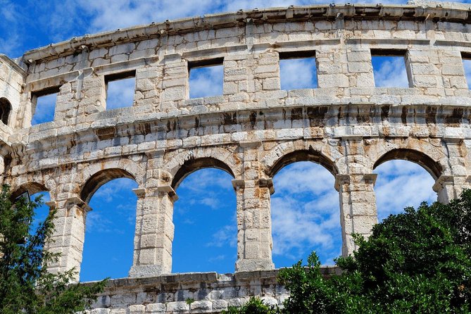 Pula Pub Crawl - Practical details before you reserve