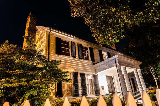 Richmond Ghosts Boos and Booze Haunted Pub Crawl - Stories of murder, war, and Poe