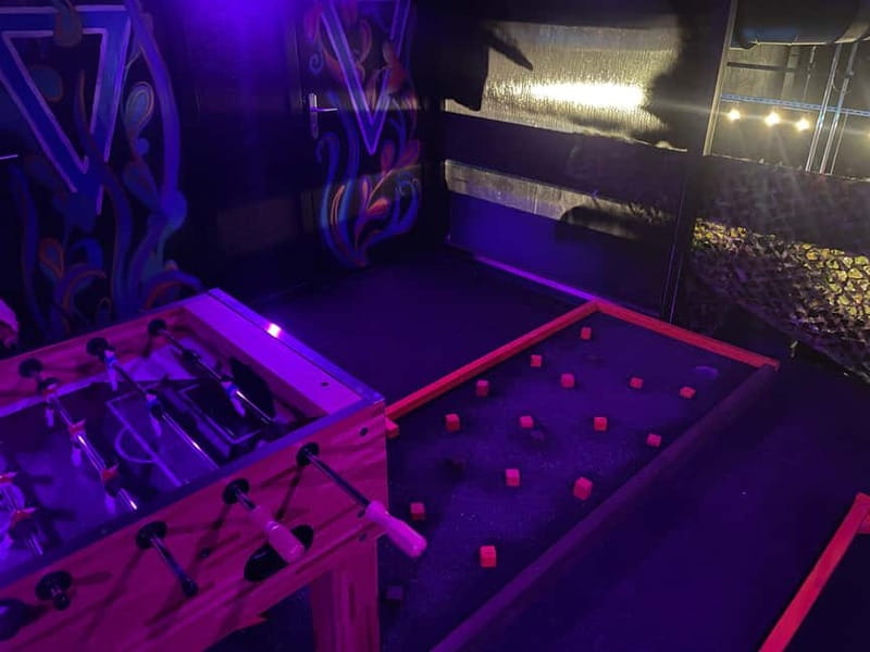 Riga Evening Adventure: Pub Crawl & Games Night - From games to Riga Old Town after dark