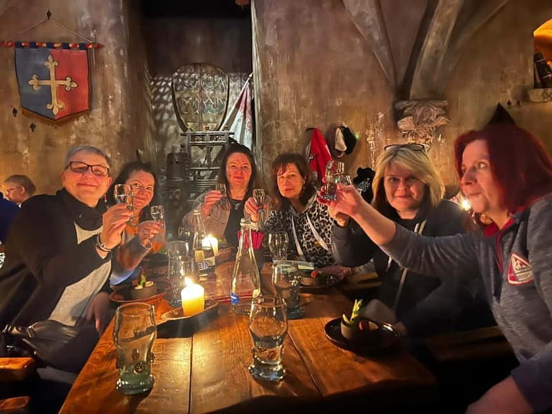 Riga: Old town pub & bar crawl, hidden gems, and local party - Starting the night in Riga’s Old Town