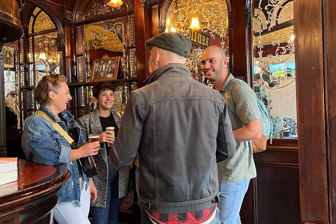 Royal Historic Pubs Walking Guided Tour in London - Who will enjoy this pub tour most