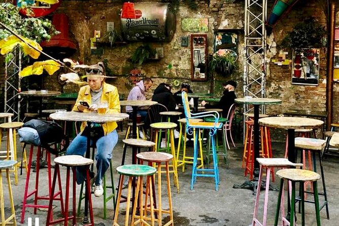 Ruin Pub Walking Tour with a Local Hostess in Budapest - Dob Street and the small ring road