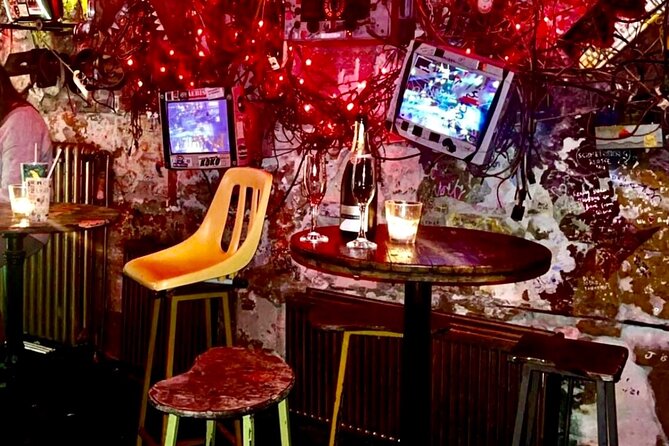 Ruin Pub Walking Tour with a Local Hostess in Budapest - Szimpla Kert, the evening’s grand finale