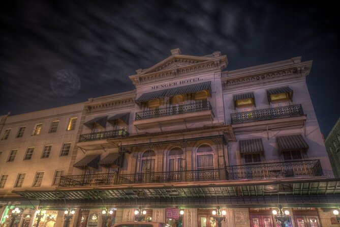 San Antonio Haunted Pub Crawl - Walking, group size, and the private format