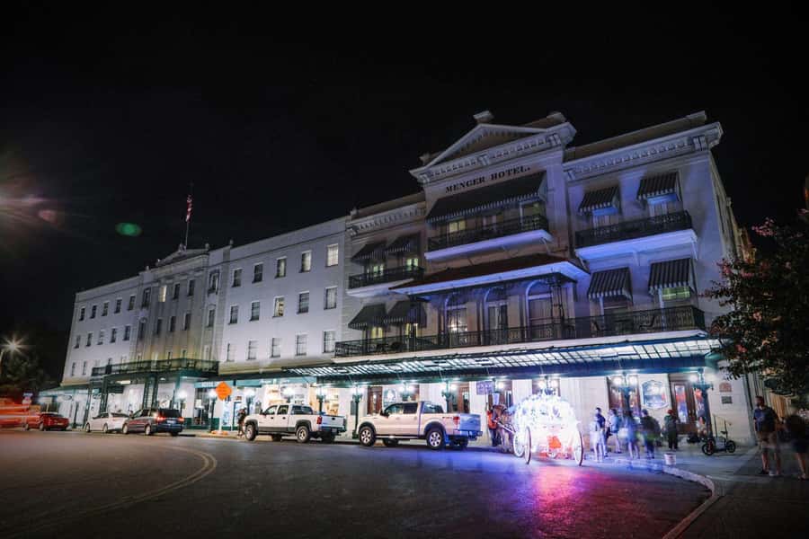 San Antonio: Spirits & Spirits Haunted Pub Crawl - The Emily Morgan Hotel and its national reputation