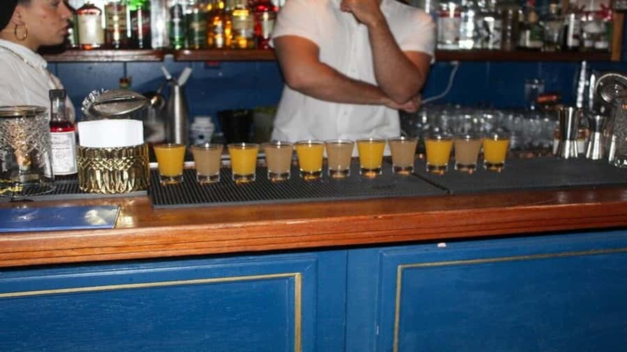 São Paulo Nightlife: Pub Crawl in the City that Never Sleeps - A small group makes the games work