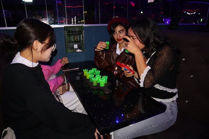 Saturday Night Pub Crawl for Professionals in Vienna, Austria - Vulcania Bar: a practical first drink at Judengasse 11