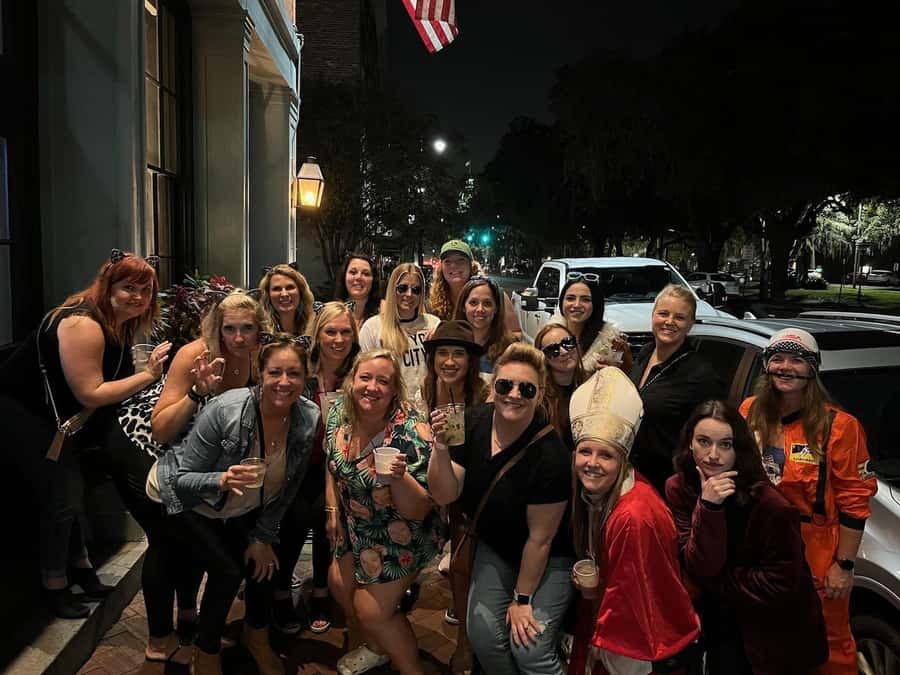 Savannah: Bad Kitty Pub Crawl, Spooky Naughty Ghosts - The 1790s Bar, McDonough’s, and the walking route