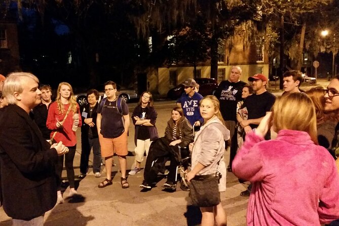 Savannah Ghost Tour with the Guy in the Kilt + Bar Stops - Real experiences instead of polished ghost legends