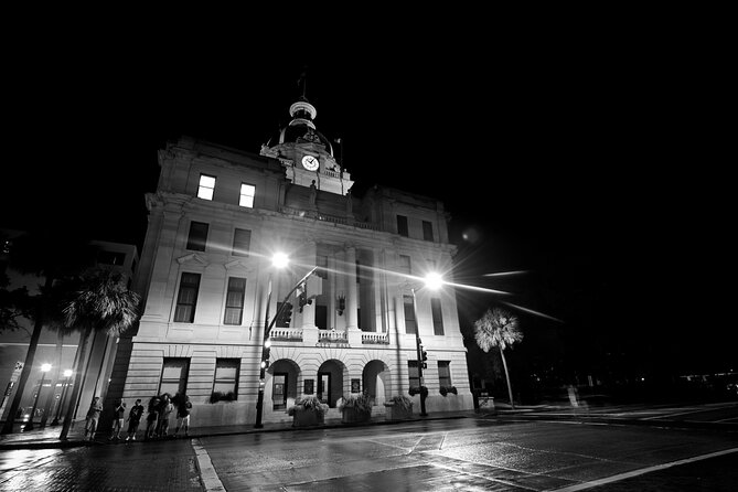 Savannah Haunted Pub Crawl Walking Tour - Ending at McDonough’s, with a little uncertainty