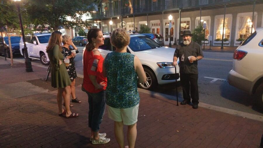 Savannah: Pub Crawl and Ghost Tour - What the 90-Minute Walk Feels Like