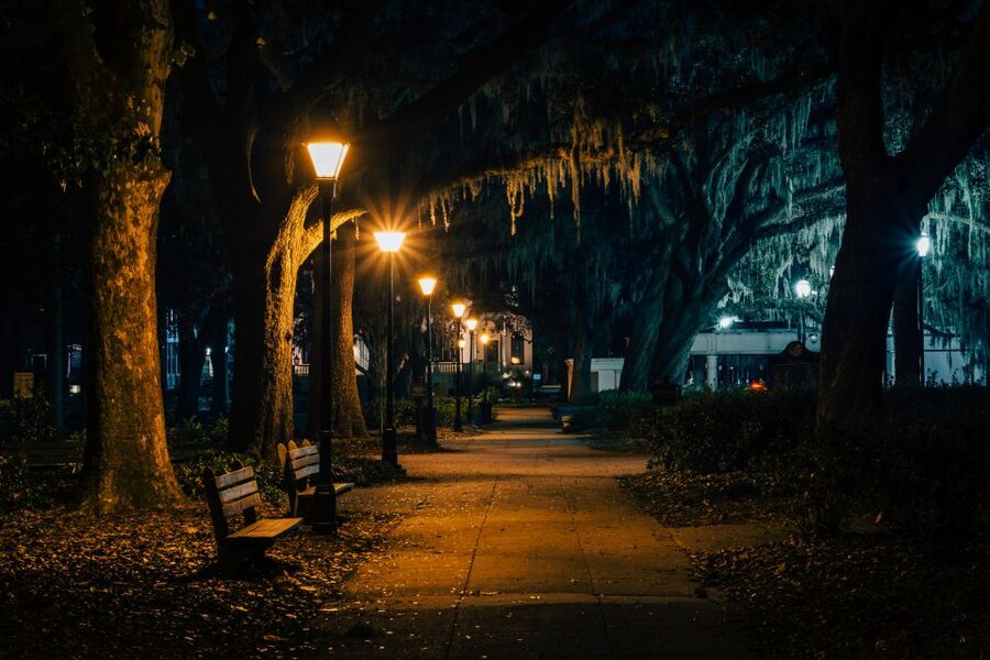 Savannah: True Crime Pub Crawl - Rain, accessibility, and what to bring
