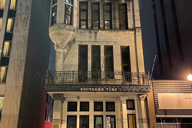 Seeking Spirits Haunted Night-Time Pub Crawl in Nashville - Noise, crowds, and the walking pace