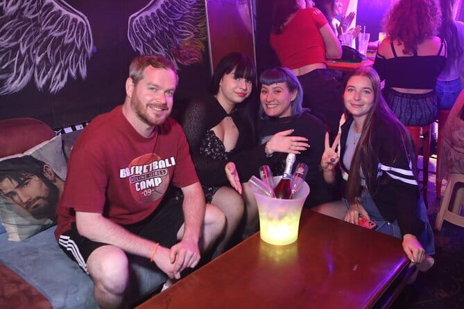 Seoul: LGBTQ+ Pub Crawl and Drag Show with Local Drag Queen - A drag-led introduction to Haebangchon nightlife