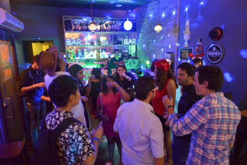 Singapore Pub Crawl - Party like a Local - Starting at Mogambo Bar on Canton Street