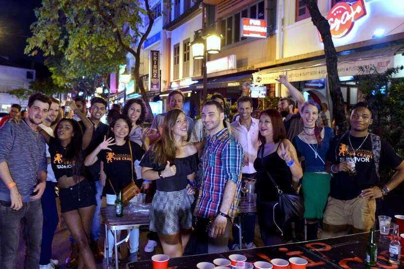 Singapore Pub Crawl - Party like a Local - Three bars, three different Singapore moods