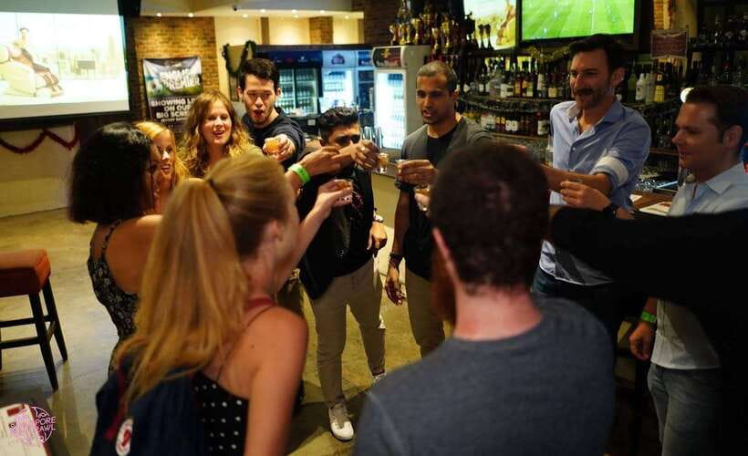 Singapore Pub Crawl - Party like a Local - The first bar and the hour that sets the pace