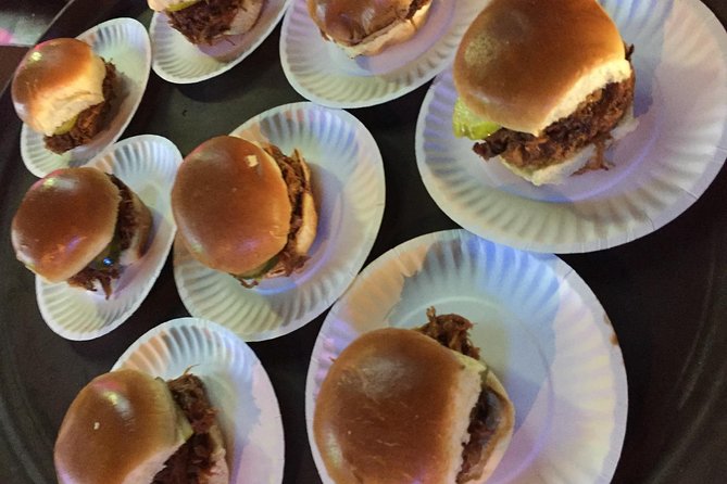 Southern Flavors Food, Pub Crawl, and History Walking Tour - Southern classics with a wider city flavor