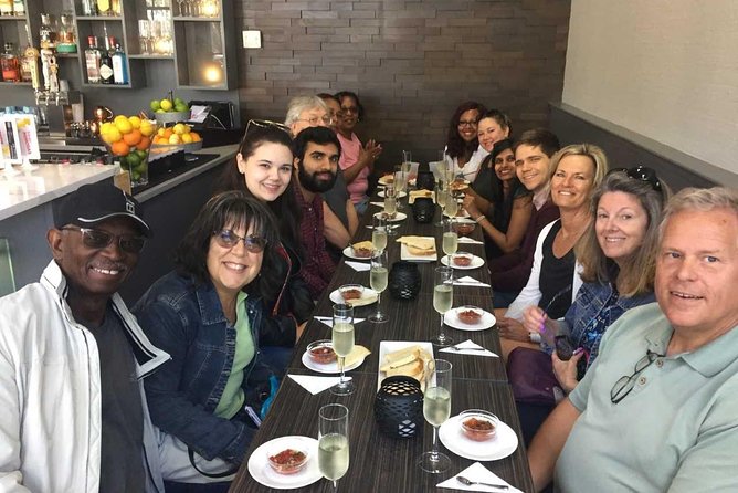 Southern Flavors Food, Pub Crawl, and History Walking Tour - Practical details that affect your day