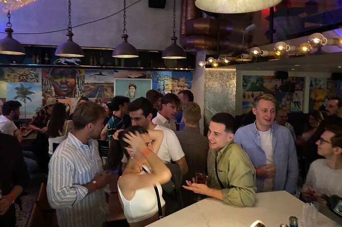 Stockholm's Best Pub Crawl - What guides Sonja and Greg bring to the night