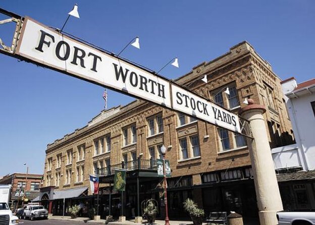 Stockyards History Tour Fort Worth Pub Crawl - Key points to know before booking