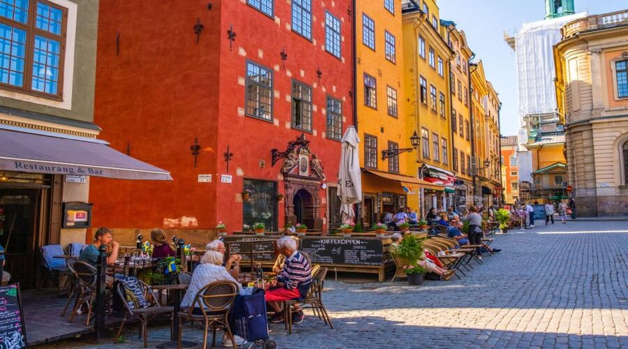 Swedish Beer Tasting Tour in Stockholm Old Town Pubs - Food matters more than it first appears