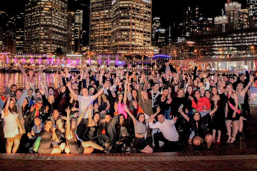 Sydney: Big Night Out Pub Crawl with Local Party Hosts - The night begins at The Scary Canary