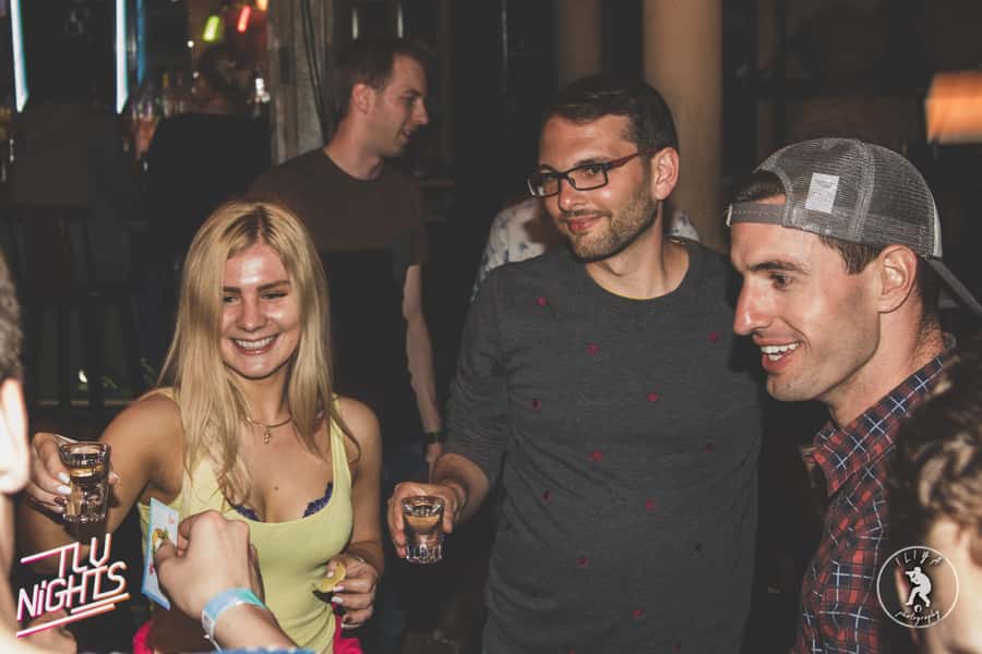 Tel Aviv: Pub Crawl with 4 Stops and Free Shots - Key Points At A Glance