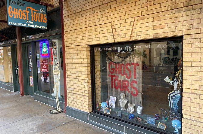 Texas’ Oldest Haunted Pub Crawl Shared Walking Tour - Pat O’Brien’s adds music and a livelier bar stop