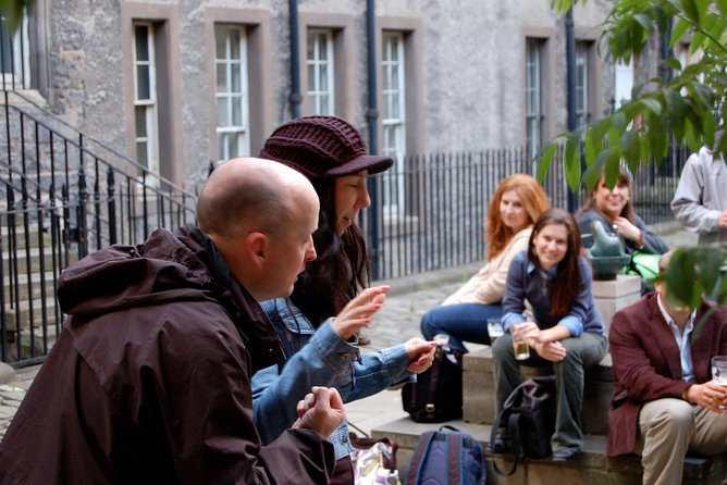 The Edinburgh Literary Pub Tour - What happens inside the pubs