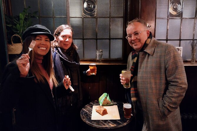 The Haunted Pubs of Old London: Small Group Tour - Charterhouse and Cloth Fair