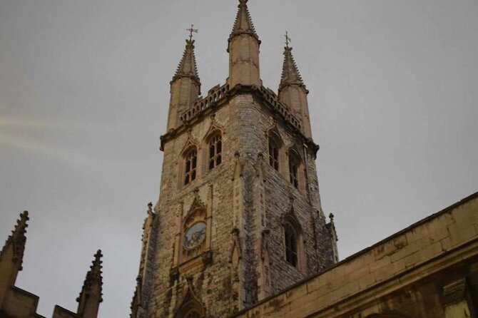 The Haunted Pubs of Old London: Small Group Tour - Charterhouse Square and the Black Death