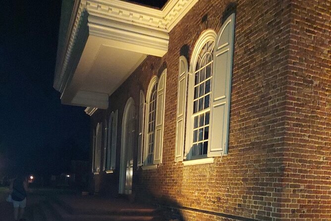 The Murder Tour and Pub Crawl - Randy and Heather bring different strengths