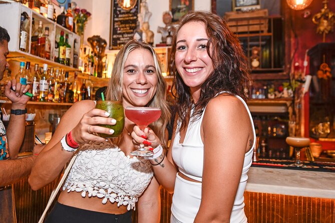 The Original Hamburg Pub Crawl Sex & Crime St. Pauli Tour - The nightlife mix, from pubs to adult entertainment