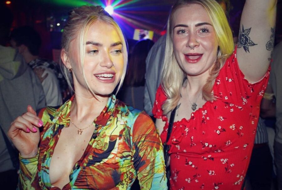 The Original Shoreditch Pub Crawl London - What to wear and bring