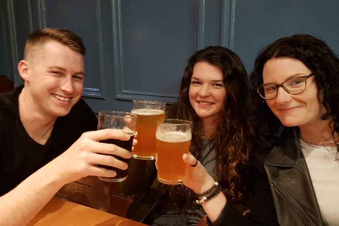 The Rocks Pub Walking Tour - Why the small group makes a difference