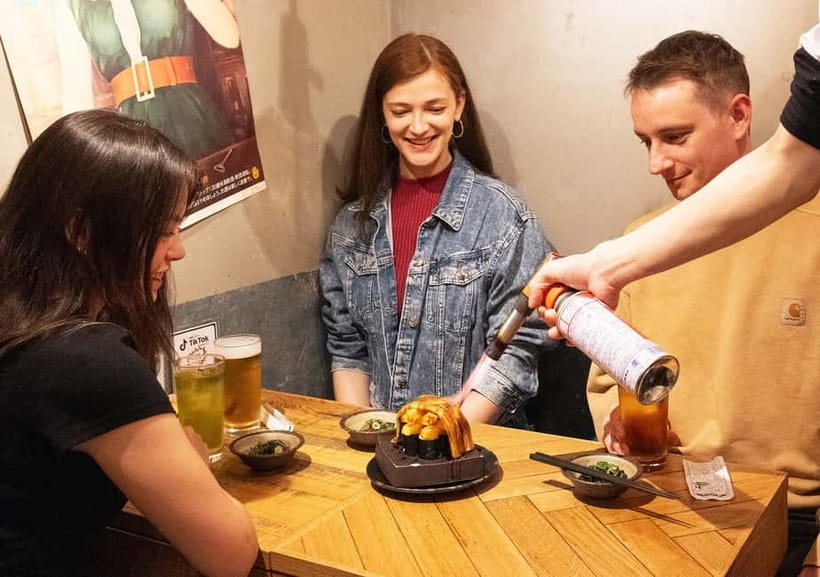 Tokyo: Shinjuku Bar Hopping & Night Walking Tour - Why this Shinjuku night works