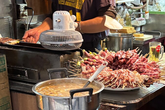 Tokyo: Shinjuku Bar Hopping & Night Walking Tour - Practical details that make or break the night