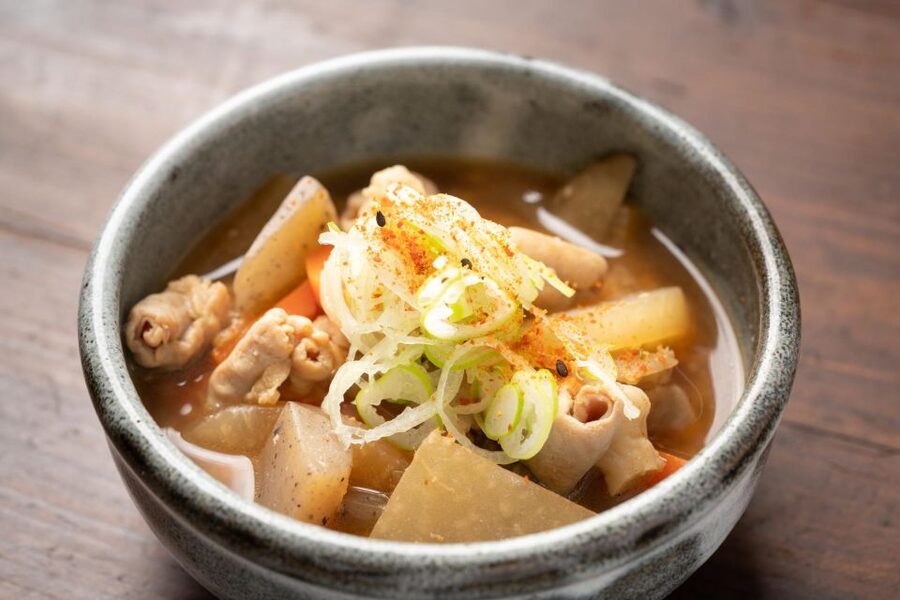 Tokyo: Shinjuku Bar Hopping with All-You-Can-Drink & Dinner - What the food and drink package is worth