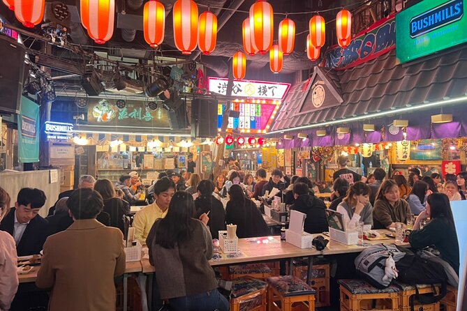 Tokyo: Shinjuku Food Tour Highlights (Best Eats) - What the guides add to the evening