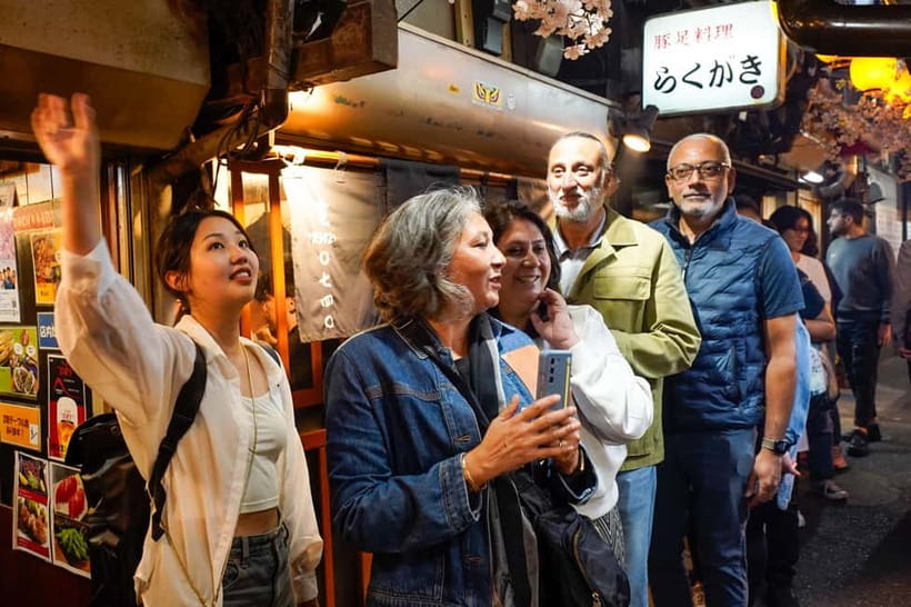 Tokyo: Shinjuku Golden Gai Bar Hopping Night Tour - Key points at a glance